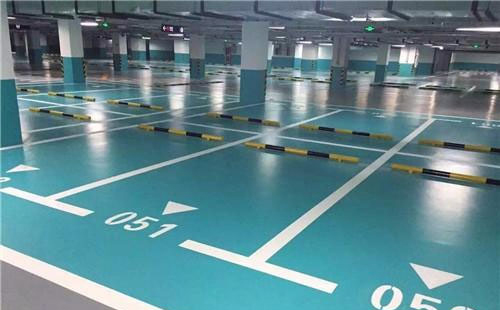 兰州兰州环氧地坪中涂：构筑坚固地面的关键环节